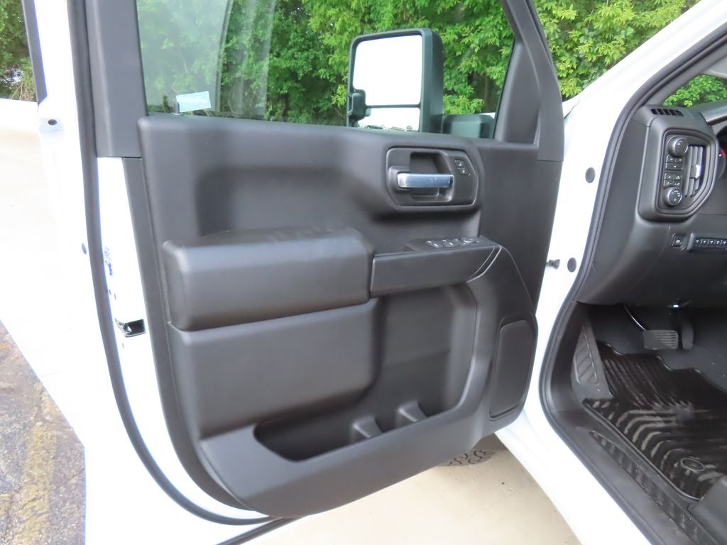 2026 Chevrolet Silverado 2500HD Custom