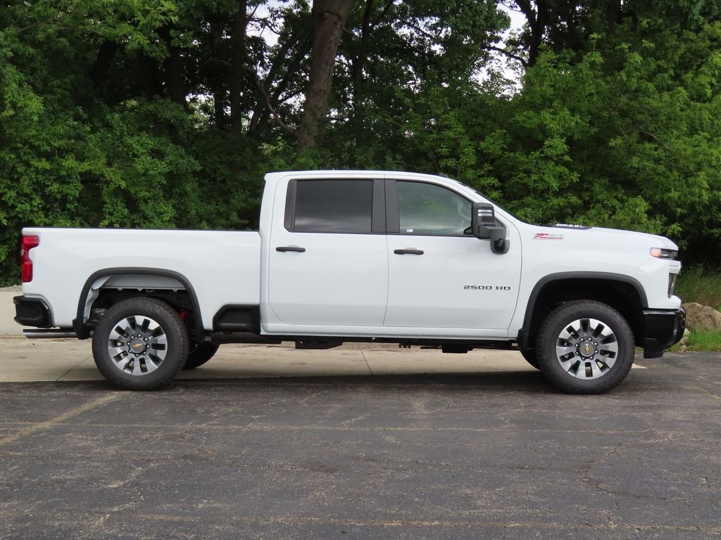 2026 Chevrolet Silverado 2500HD Custom