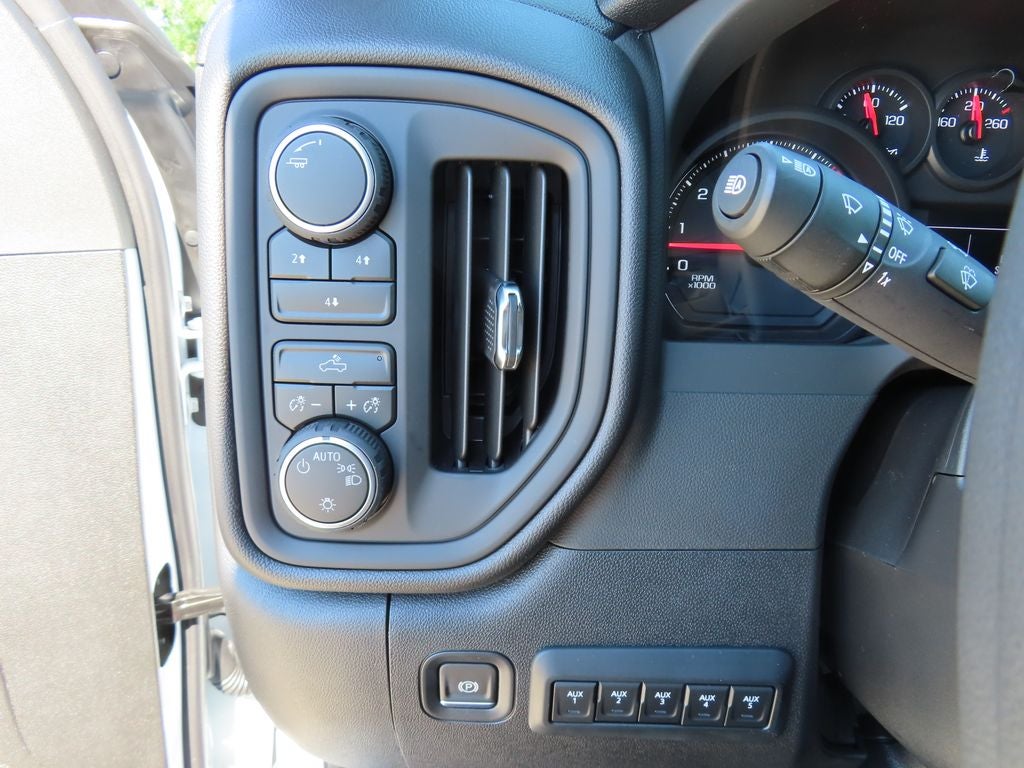 2026 Chevrolet Silverado 2500HD Custom
