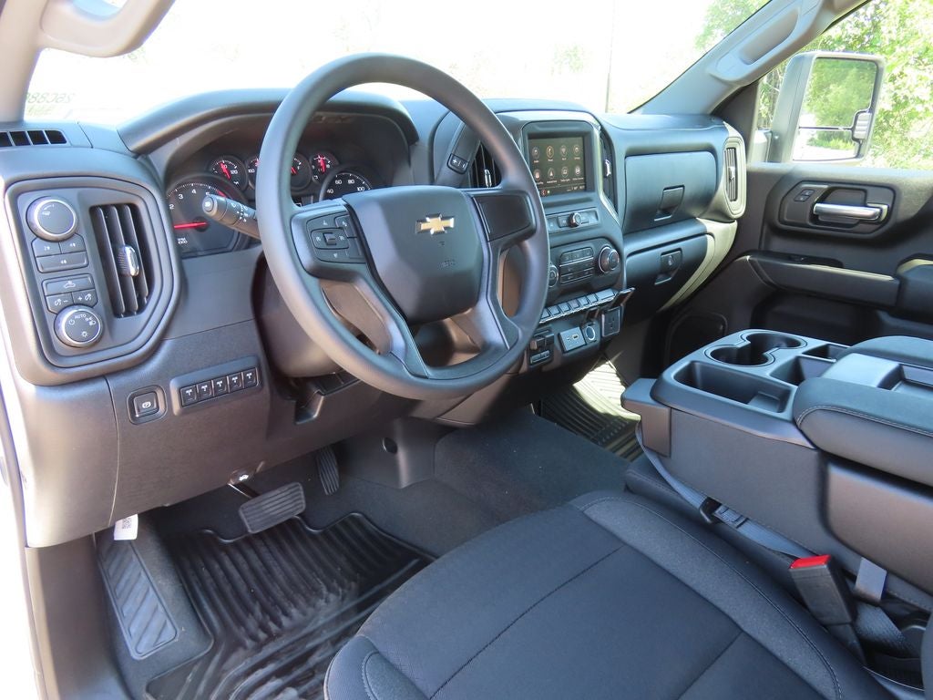 2026 Chevrolet Silverado 2500HD Custom