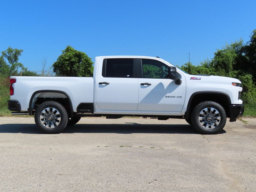 2026 Chevrolet Silverado 2500HD Custom