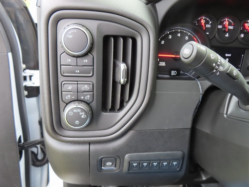 2025 Chevrolet Silverado 2500HD Work Truck 8' BOSS SUPER DUTY COLD FRONT STEEL STRAIGHT BLADE