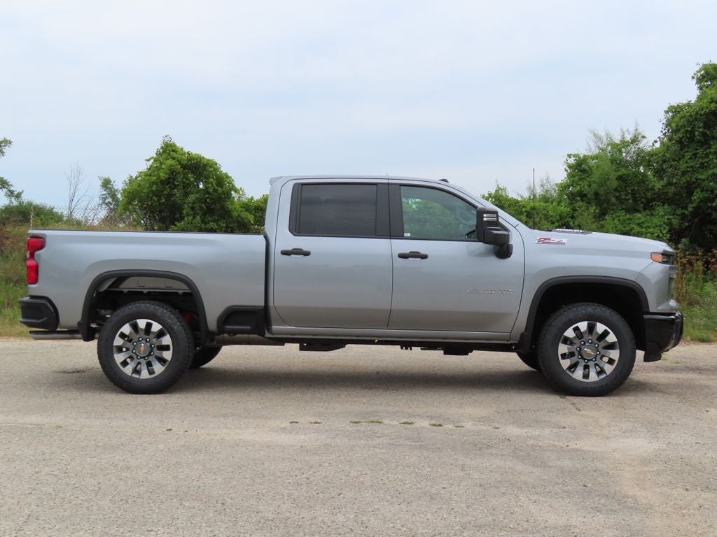 2026 Chevrolet Silverado 2500HD Custom