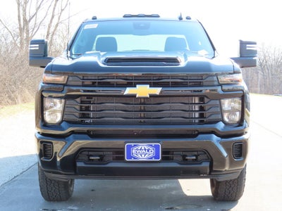 2026 Chevrolet Silverado 2500HD Custom