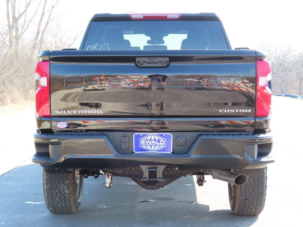 2026 Chevrolet Silverado 2500HD Custom