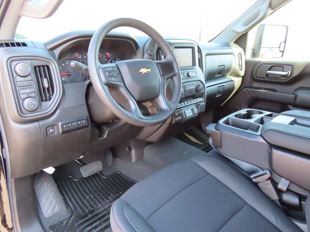 2026 Chevrolet Silverado 2500HD Custom