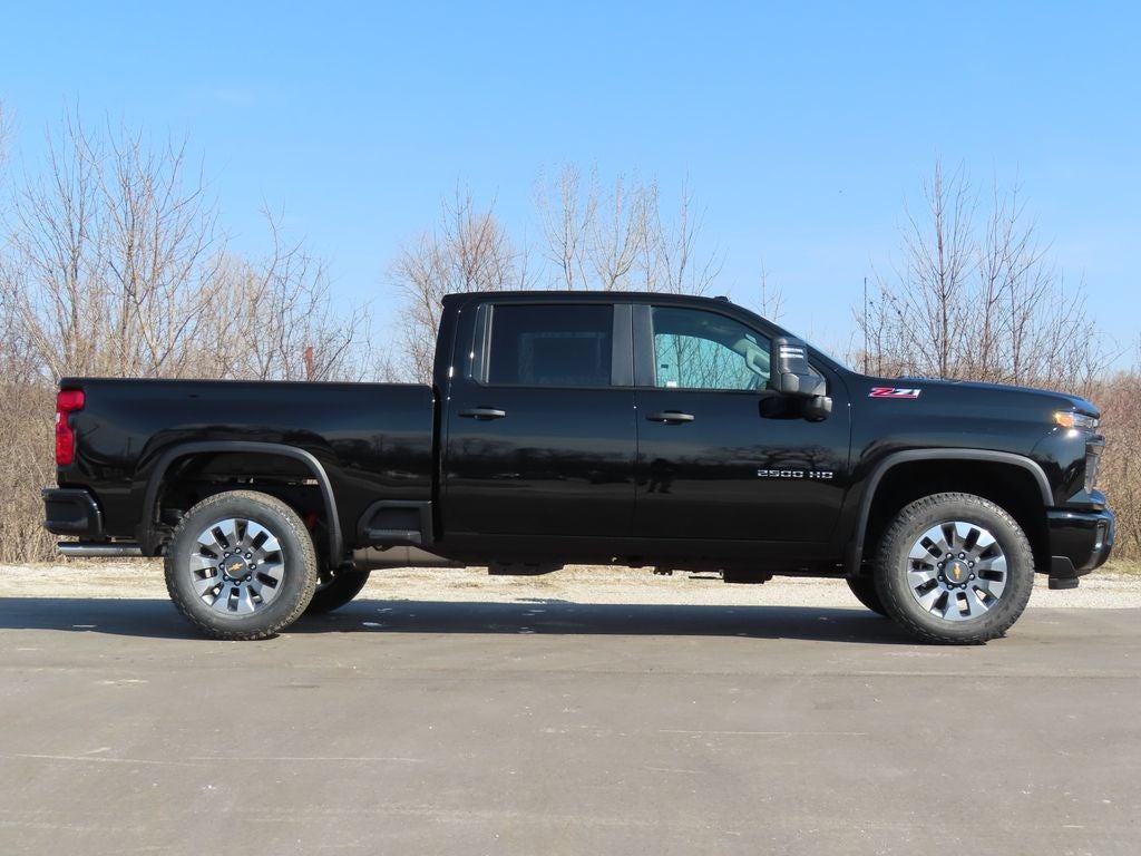 2026 Chevrolet Silverado 2500HD Custom