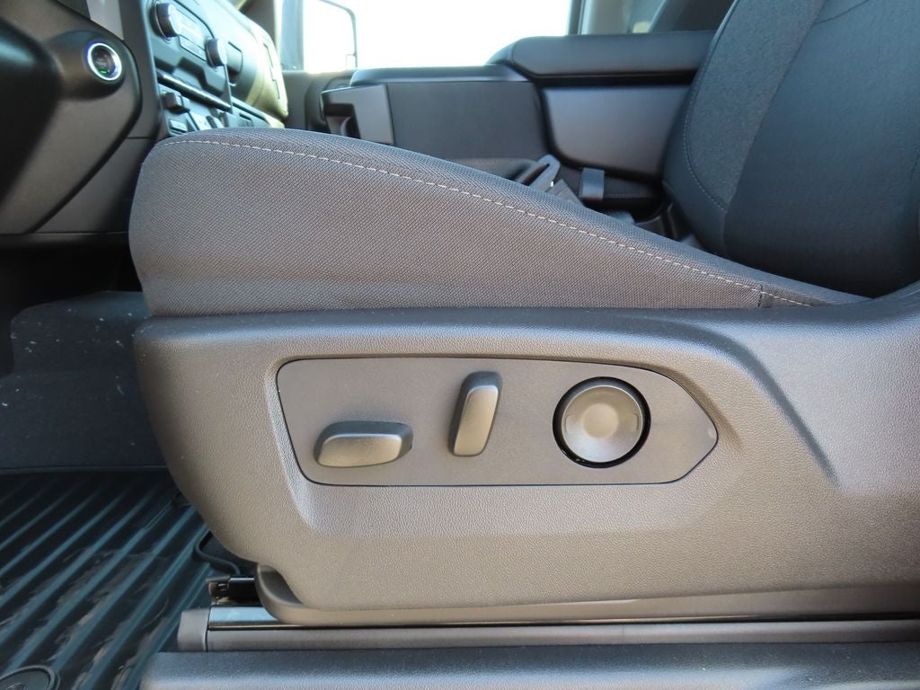 2026 Chevrolet Silverado 2500HD Custom