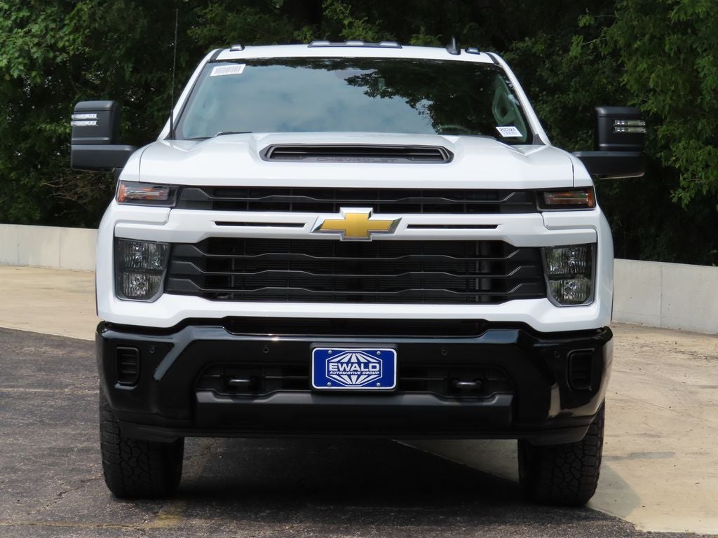 2026 Chevrolet Silverado 2500HD Custom