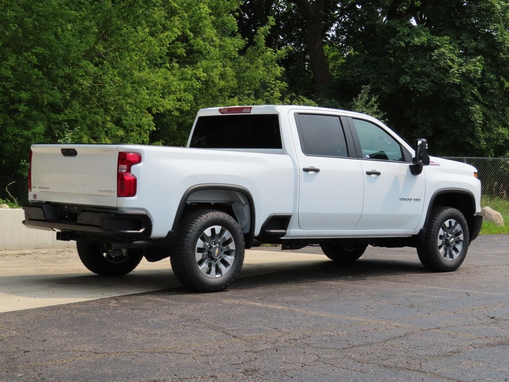 2026 Chevrolet Silverado 2500HD Custom