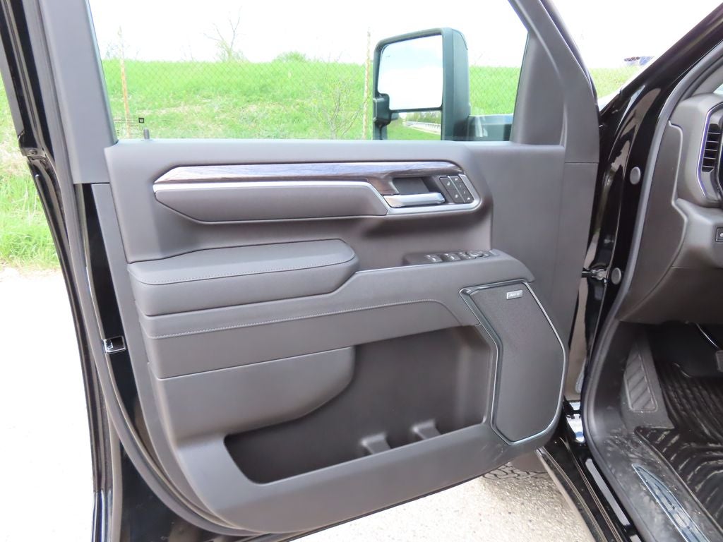 2026 Chevrolet Silverado 2500HD LTZ