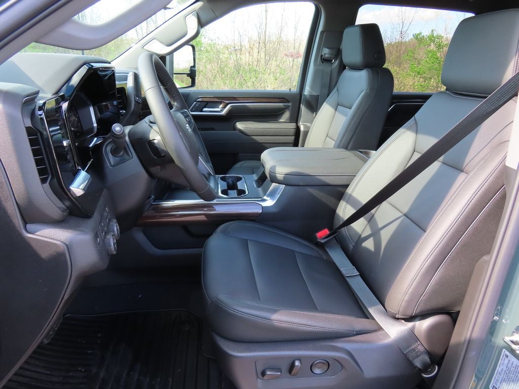 2026 Chevrolet Silverado 3500HD LT