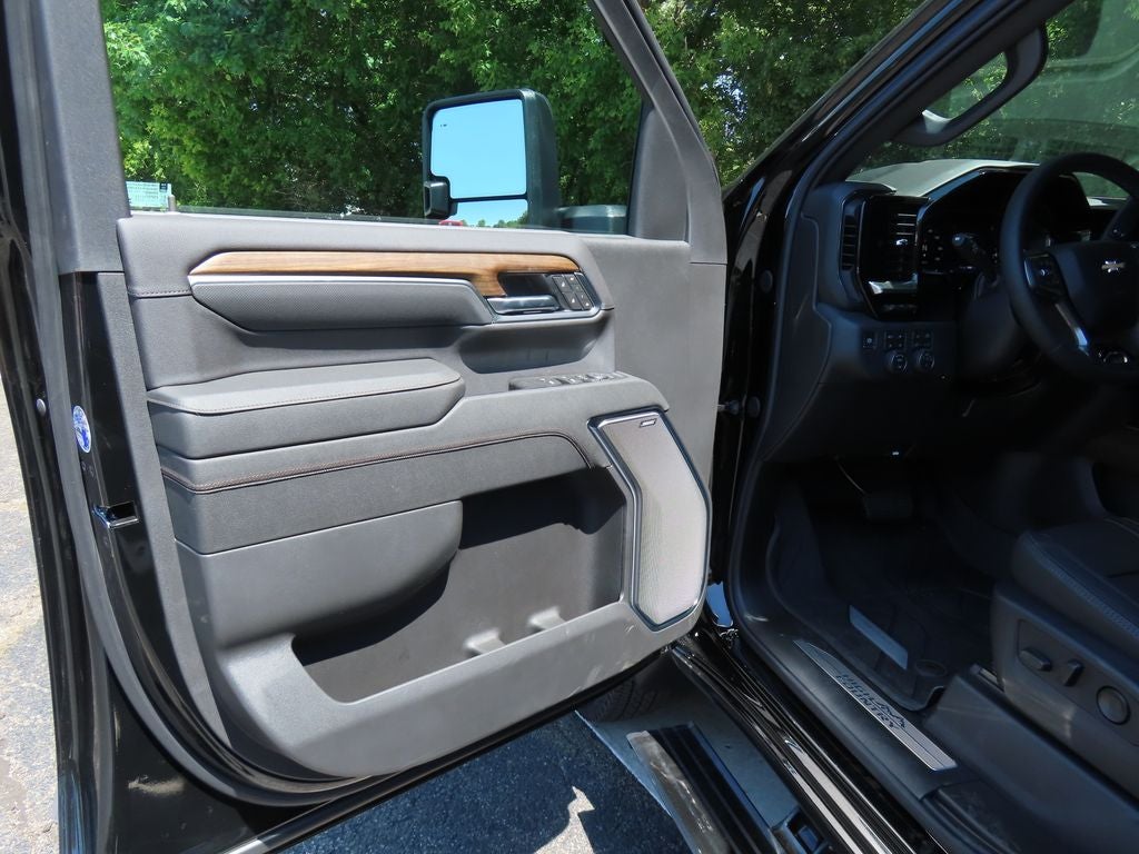 2026 Chevrolet Silverado 3500HD High Country