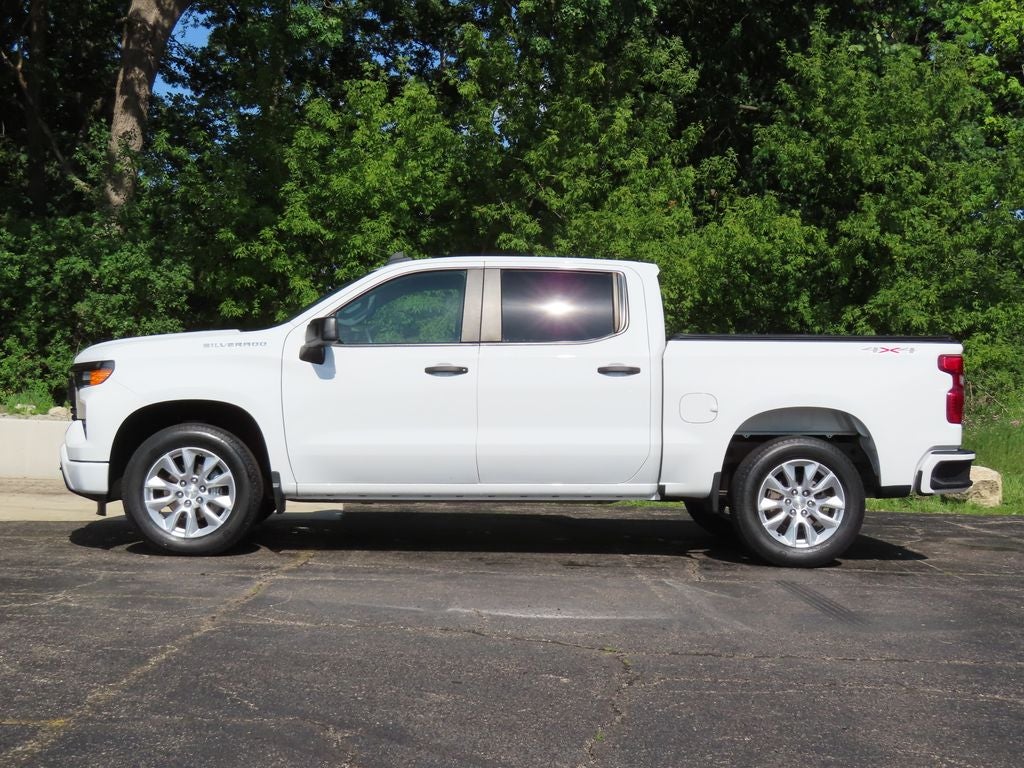2022 Chevrolet Silverado 1500 Custom