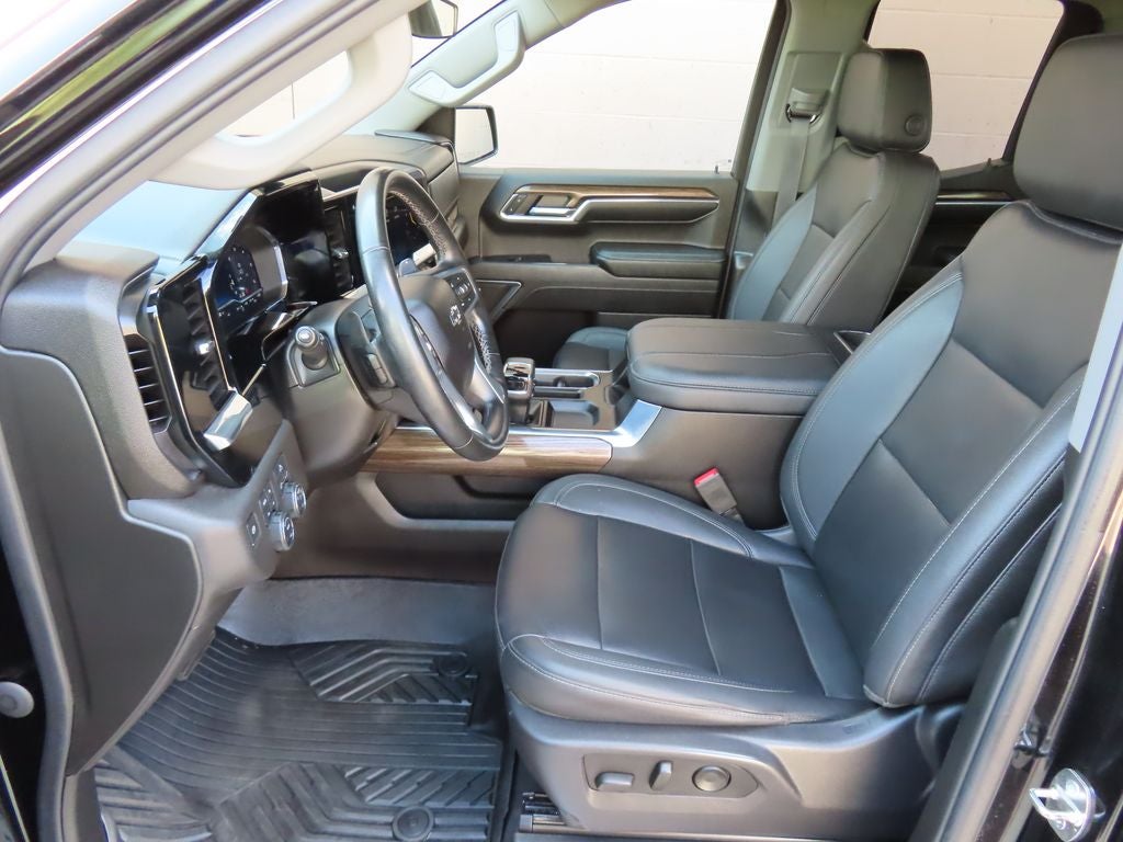2024 Chevrolet Silverado 1500 RST