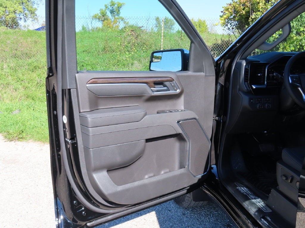 2026 Chevrolet Silverado 1500 LT LT1