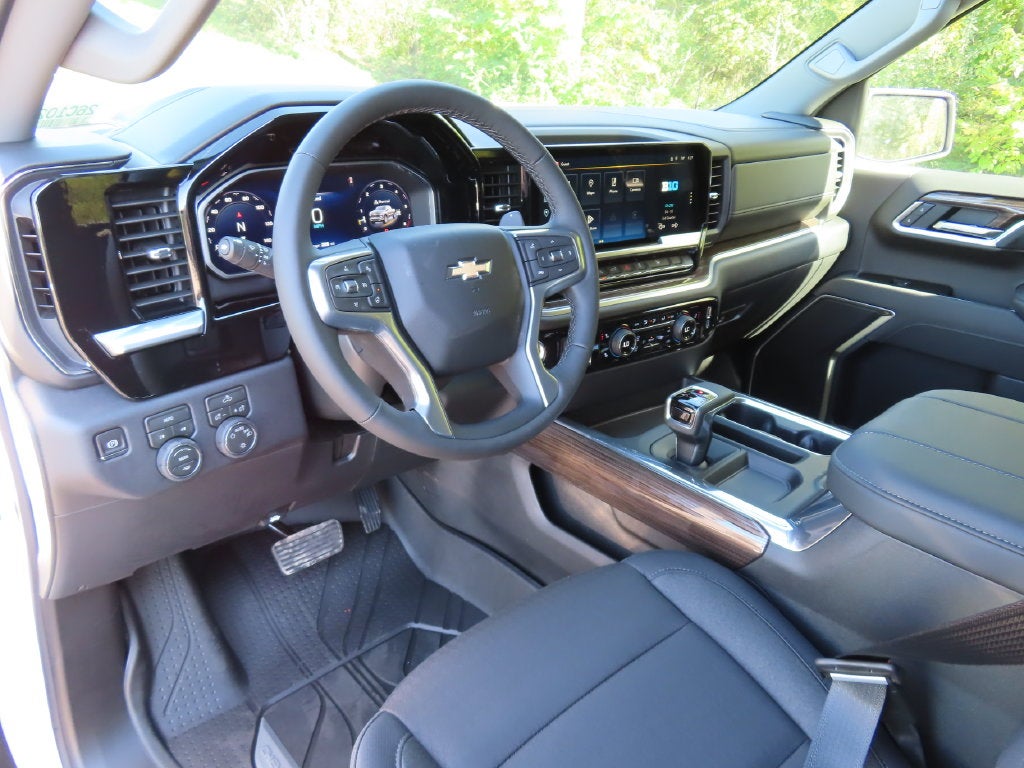 2026 Chevrolet Silverado 1500 LT LT1
