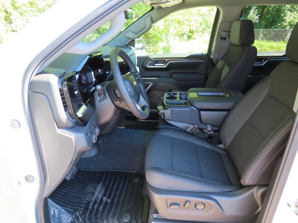 2026 Chevrolet Silverado 1500 LT LT1