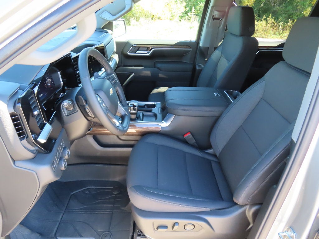 2026 Chevrolet Silverado 1500 LT LT1