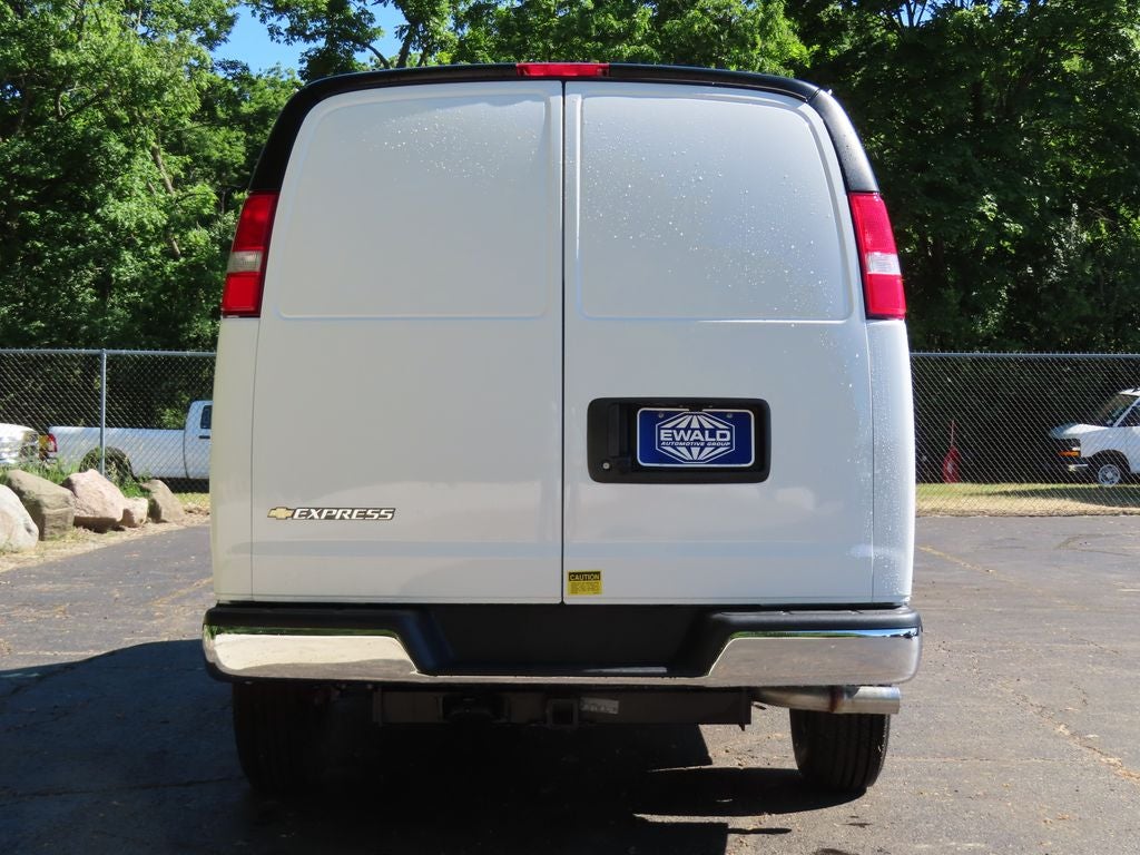 2026 Chevrolet Express 2500 Work Van Cargo