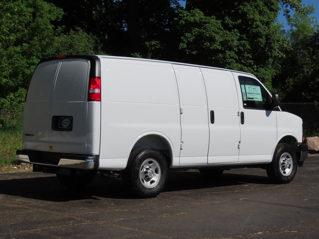 2026 Chevrolet Express 2500 Work Van Cargo