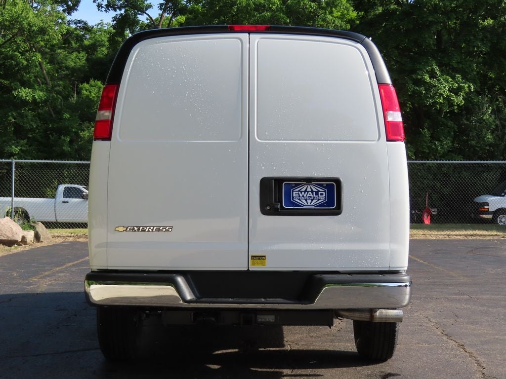 2026 Chevrolet Express 2500 Work Van Cargo