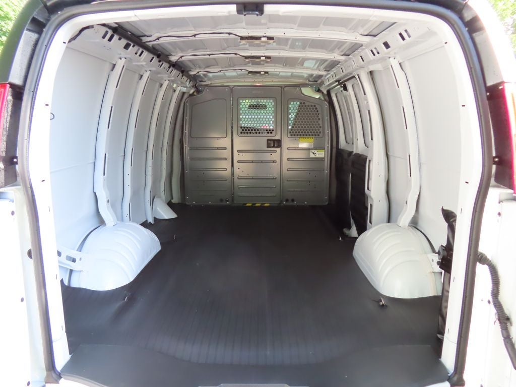 2026 Chevrolet Express 2500 Work Van Cargo