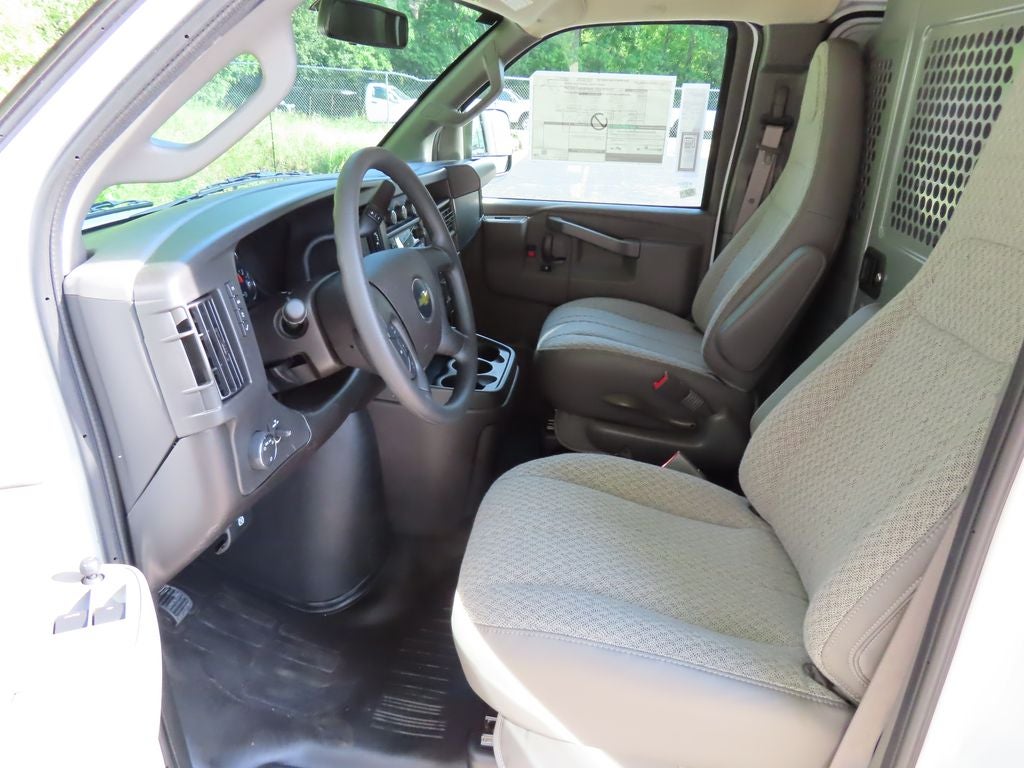 2026 Chevrolet Express 2500 Work Van Cargo