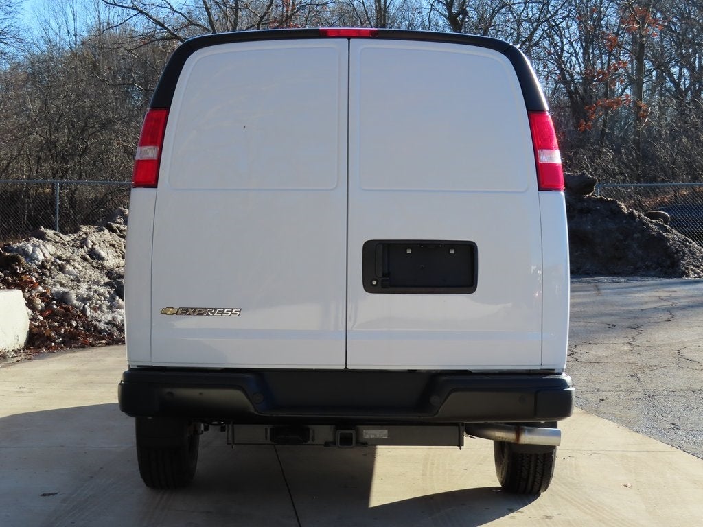 2025 Chevrolet Express 2500 Work Van Cargo