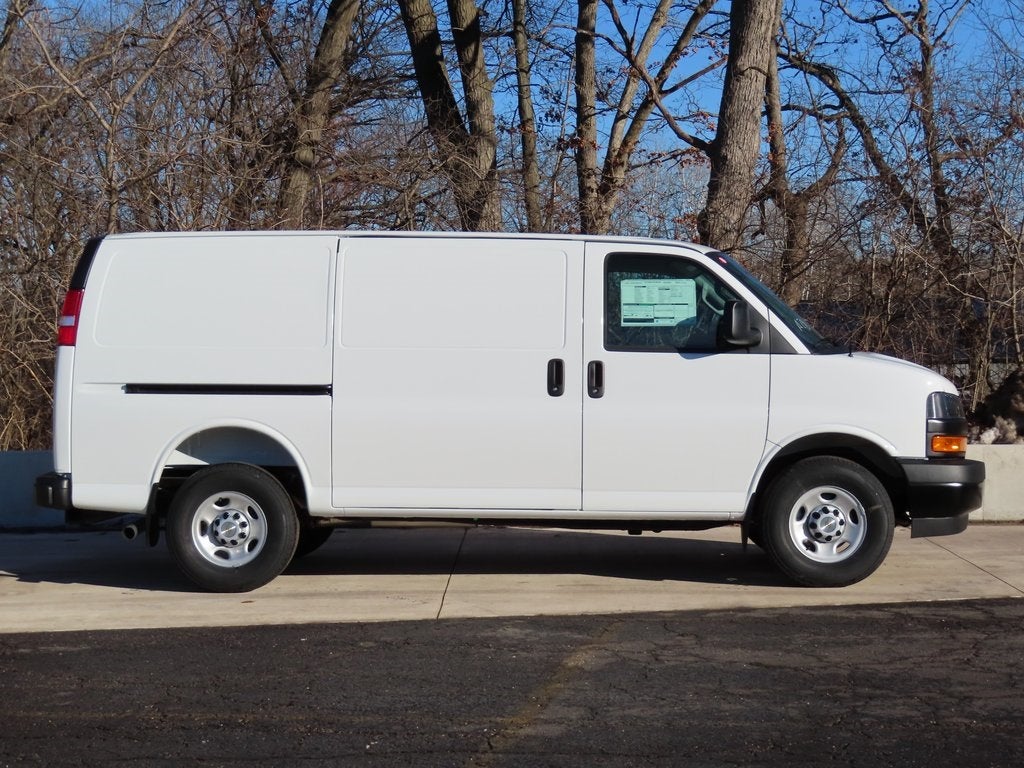 2025 Chevrolet Express 2500 Work Van Cargo