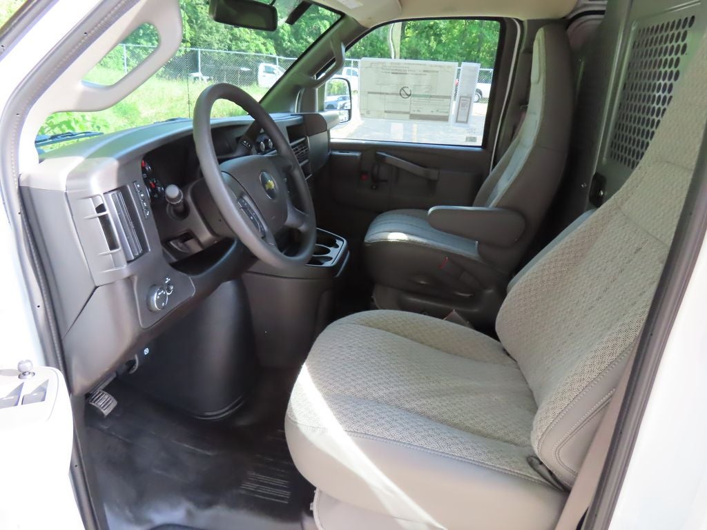 2026 Chevrolet Express 2500 Work Van Cargo