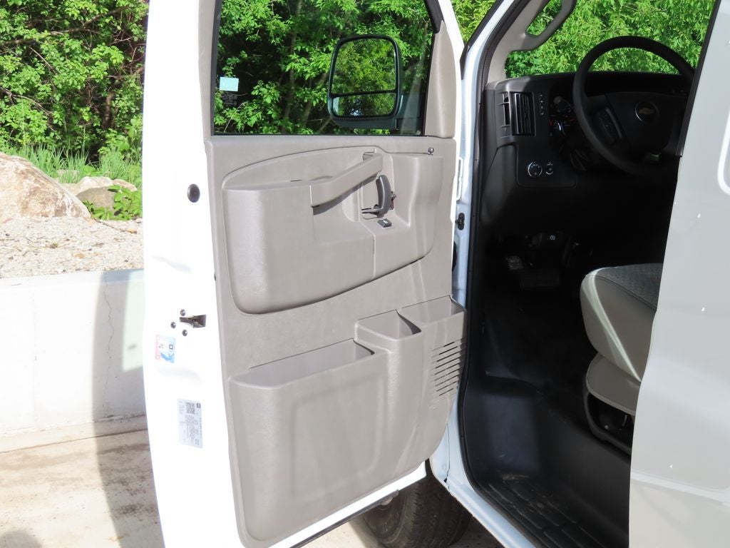 2026 Chevrolet Express 2500 Work Van Cargo