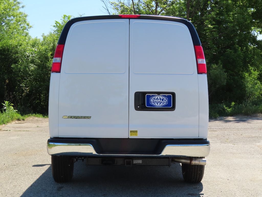 2026 Chevrolet Express 2500 Work Van Cargo