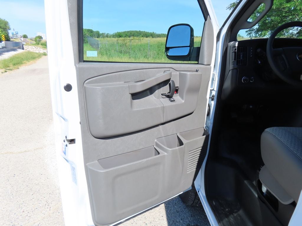 2026 Chevrolet Express 2500 Work Van Cargo