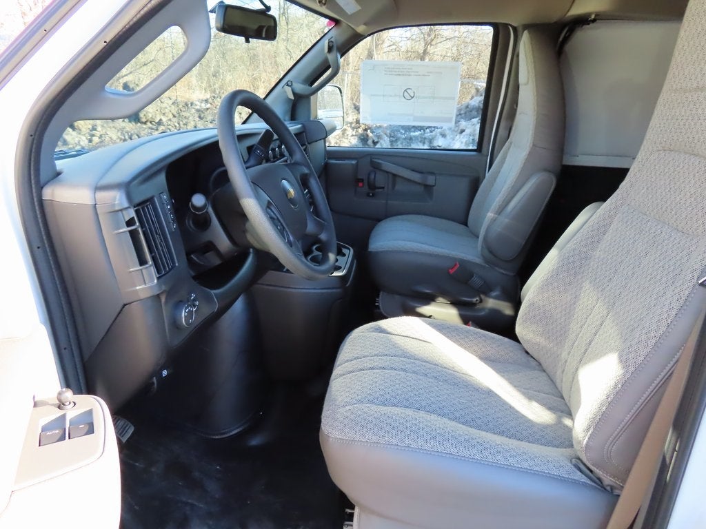 2025 Chevrolet Express 2500 Work Van Cargo