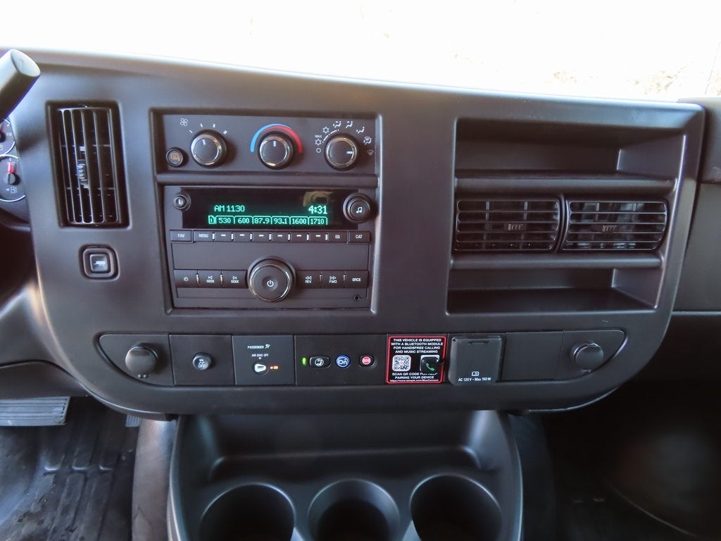 2025 Chevrolet Express 2500 Work Van Cargo