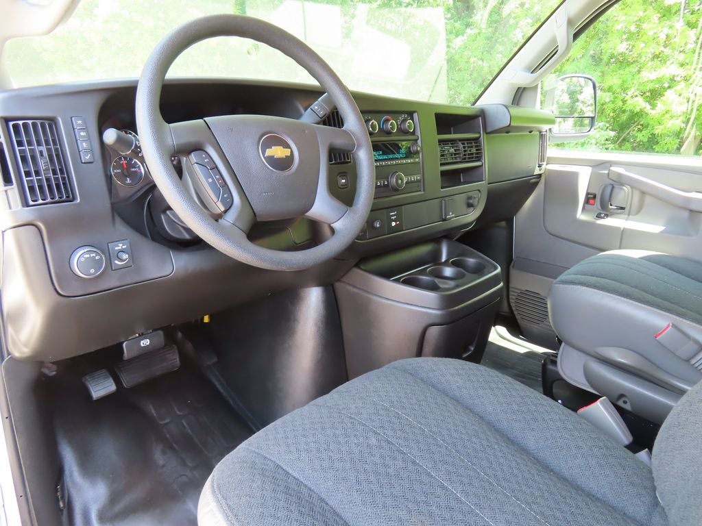 2024 Chevrolet Express 2500 Work Van Cargo
