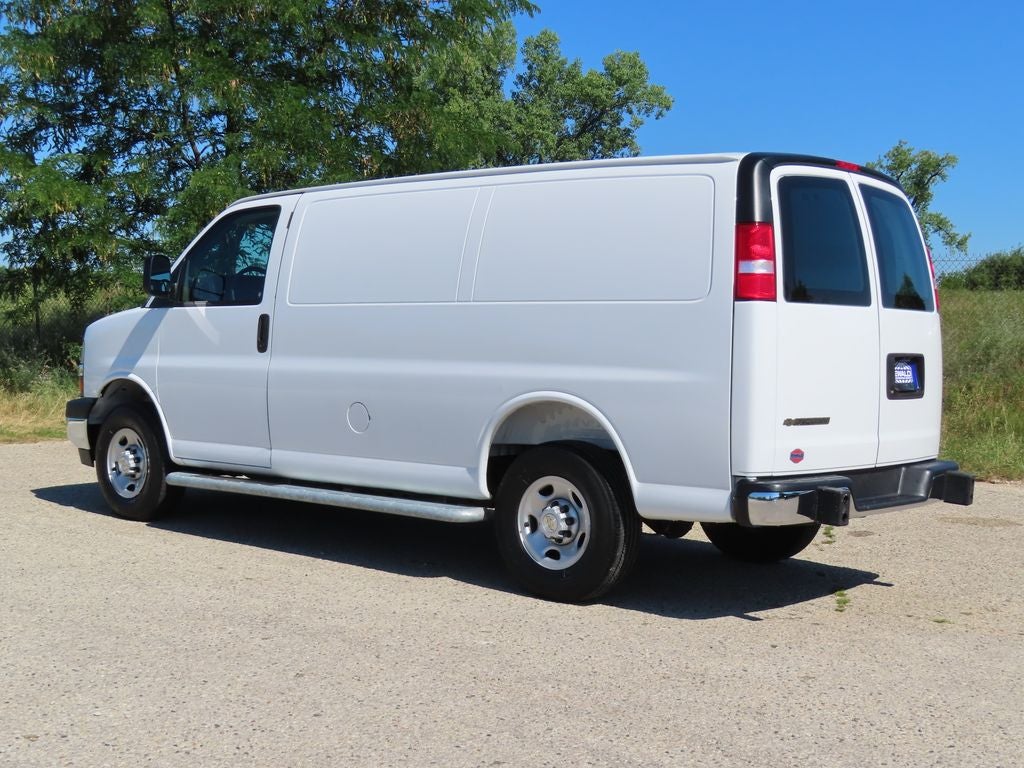 2025 Chevrolet Express 2500 Work Van Cargo