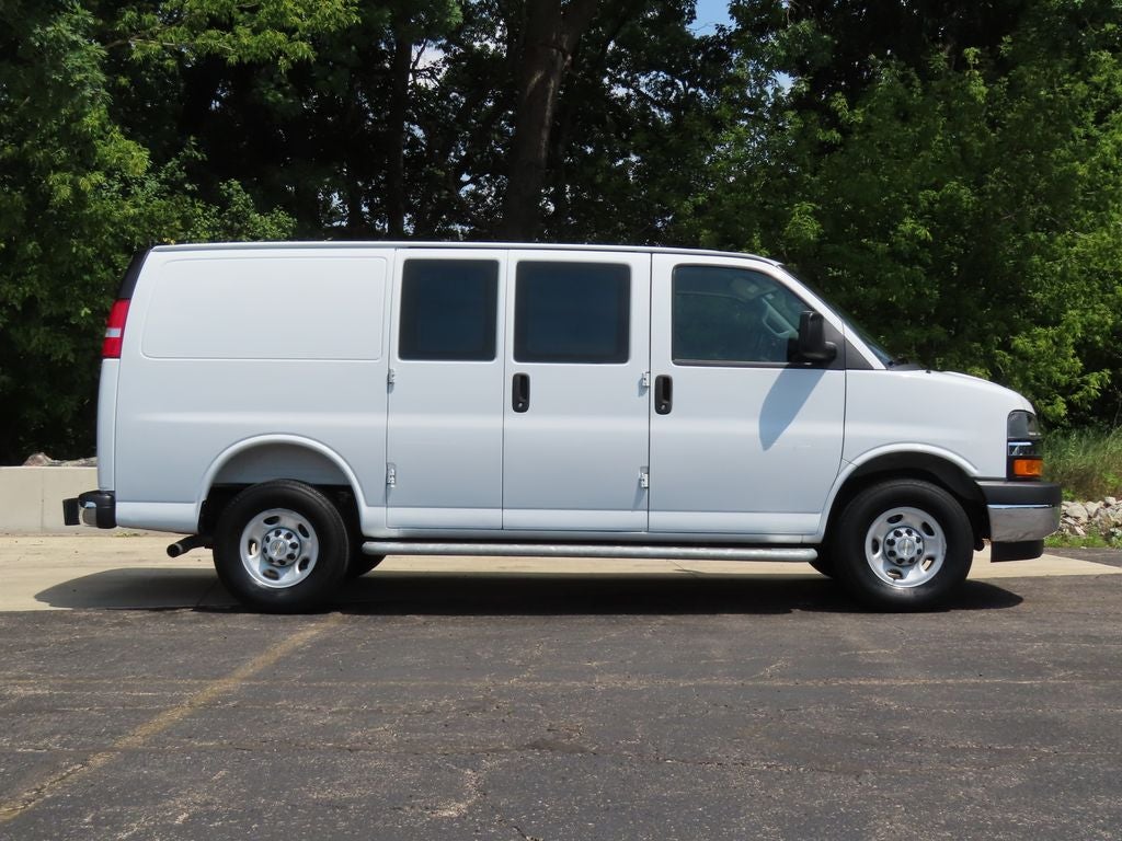 2025 Chevrolet Express 2500 Work Van Cargo