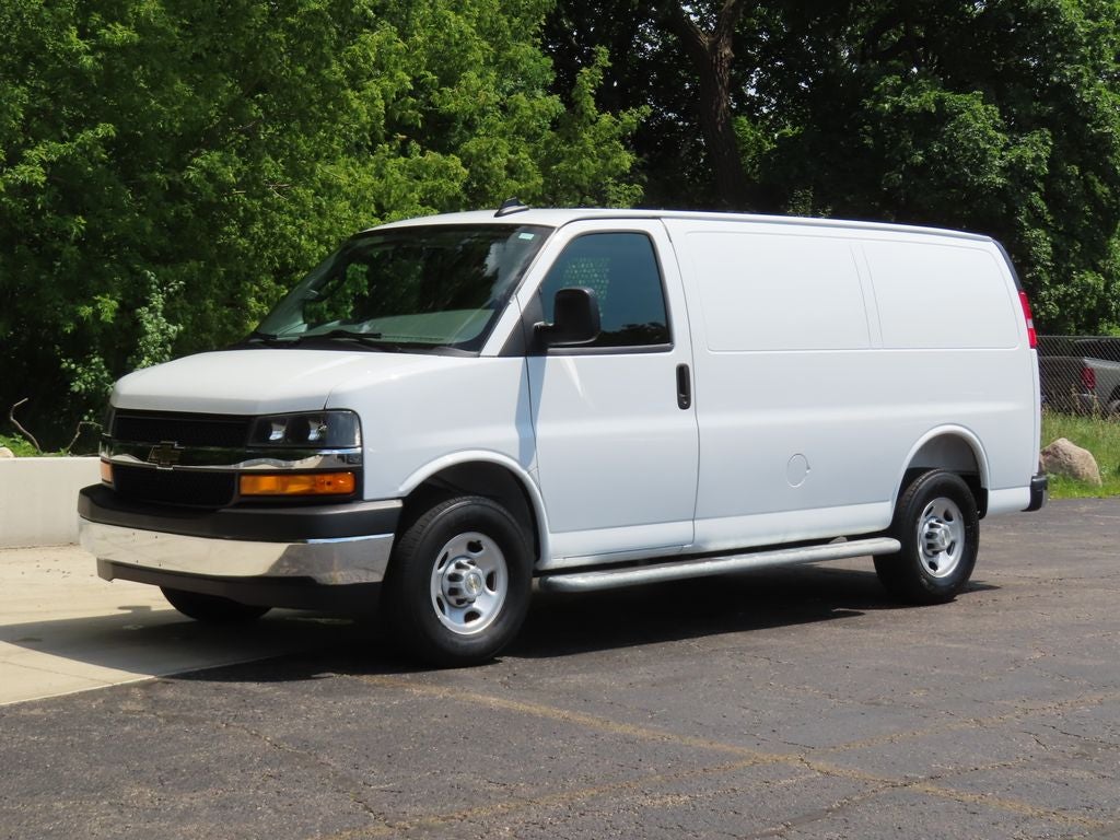 2025 Chevrolet Express 2500 Work Van Cargo
