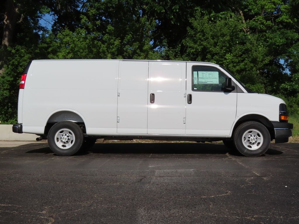 2026 Chevrolet Express 3500 Work Van Cargo