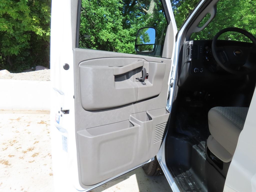 2026 Chevrolet Express 3500 Work Van Cargo