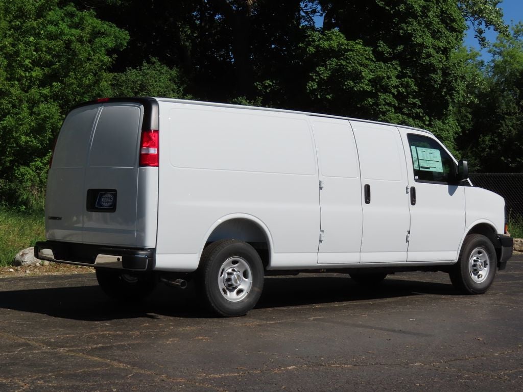 2026 Chevrolet Express 3500 Work Van Cargo