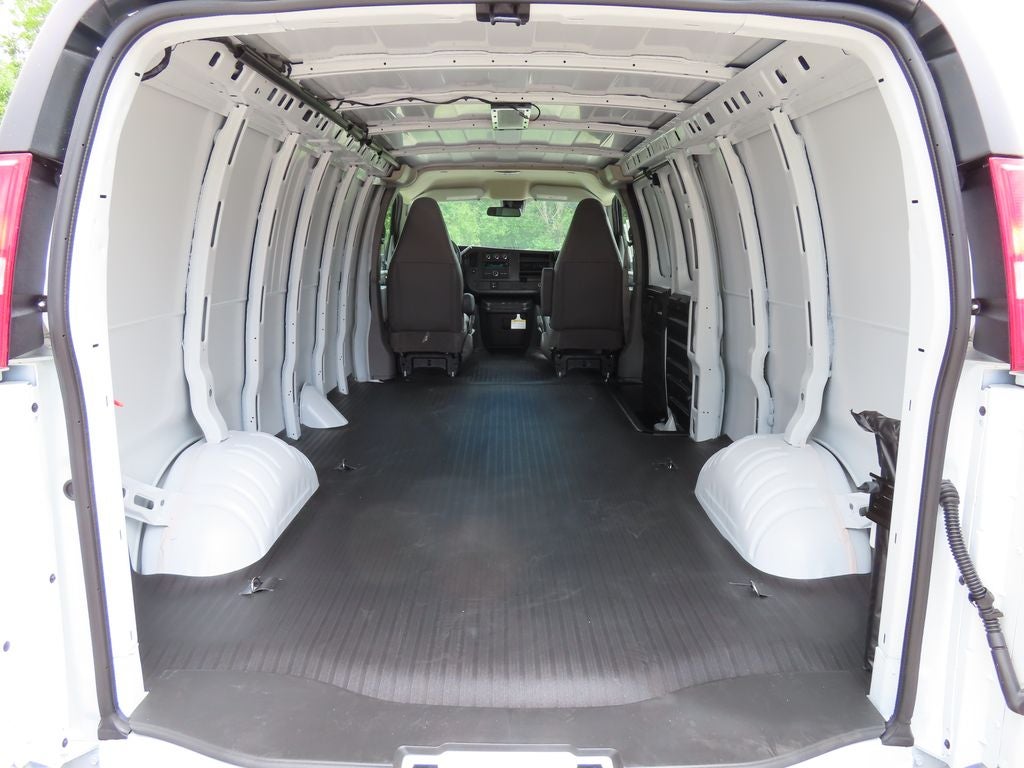 2026 Chevrolet Express 3500 Work Van Cargo