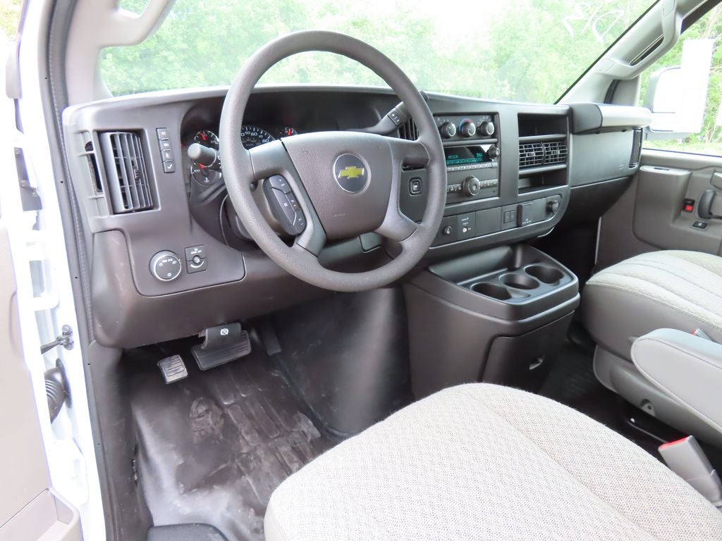 2026 Chevrolet Express 3500 Work Van Cargo