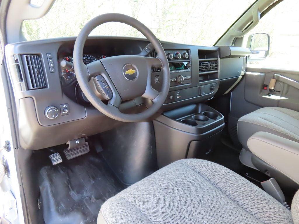 2026 Chevrolet Express 3500 Work Van Cargo