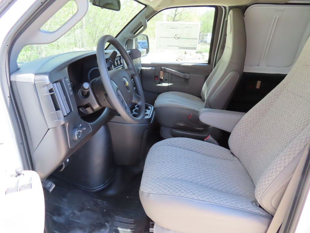 2026 Chevrolet Express 3500 Work Van Cargo