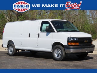 2026 Chevrolet Express 3500 Work Van Cargo