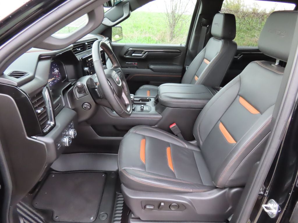 2025 GMC Sierra 1500 AT4