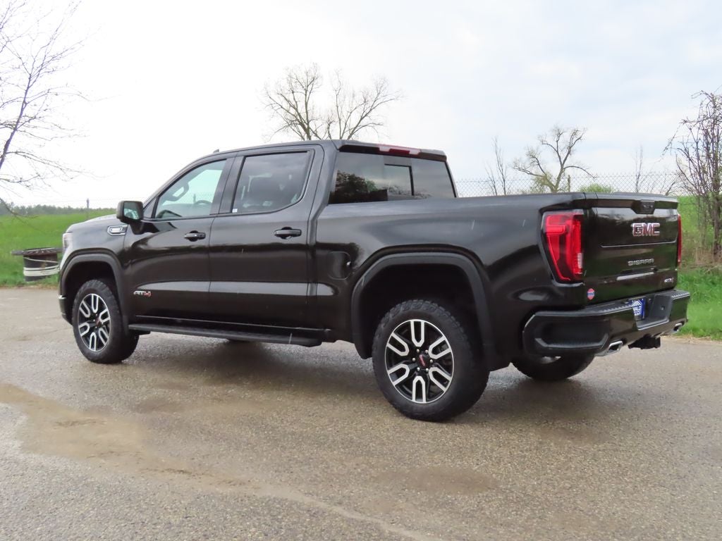 2025 GMC Sierra 1500 AT4